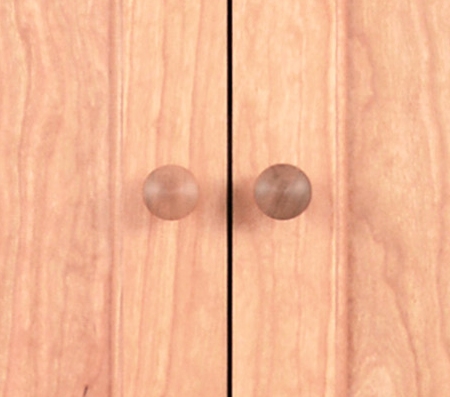 Armoire 1 Shaker Cherry detail 3