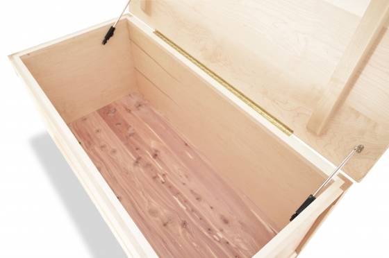 Blanket Chest Shaker Maple open 