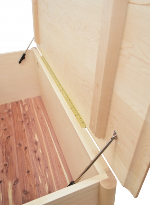 Blanket Chest Harvestmoon Maple detail 2
