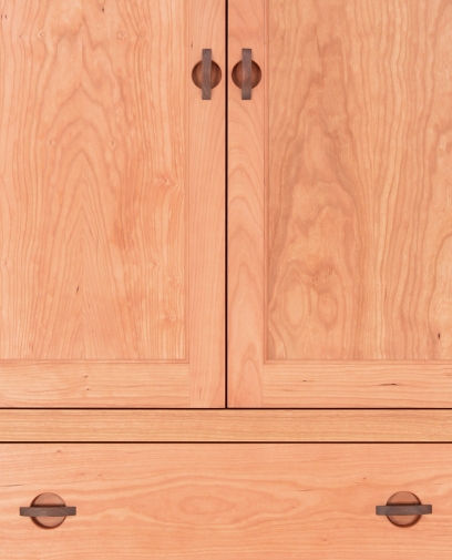 Armoire 3 Drawer Harvestmoon Cherry detail 2
