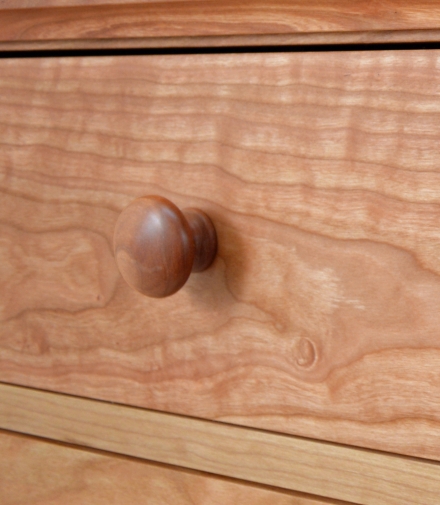 Chest 5 Drawer Shaker Cherry